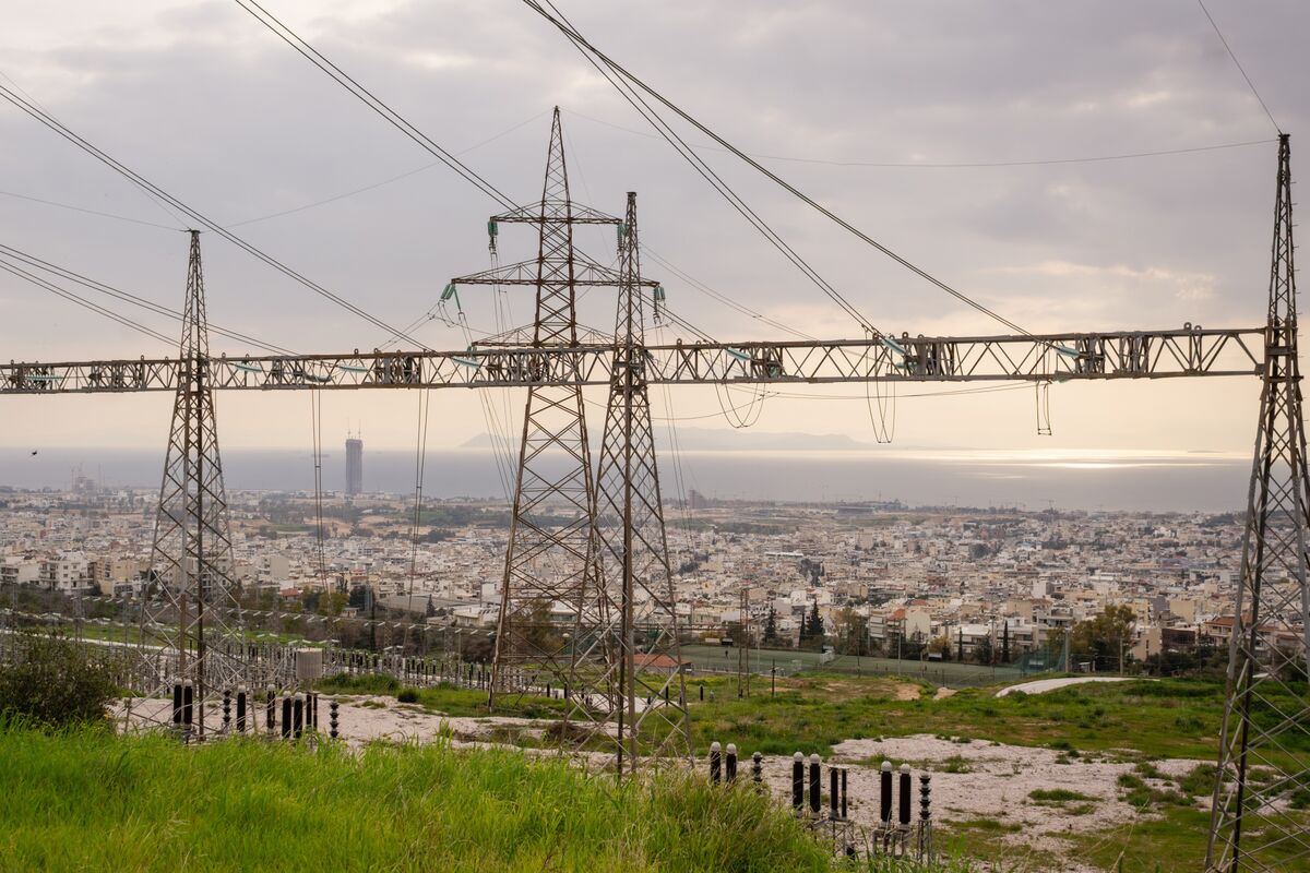 EU to Recommend Lower Energy Taxes to Offset Surging Oil and Gas