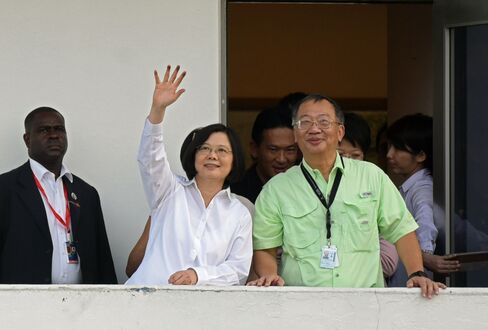 Tsai Ing-wen during her visit to the Panama Canal on June 25.