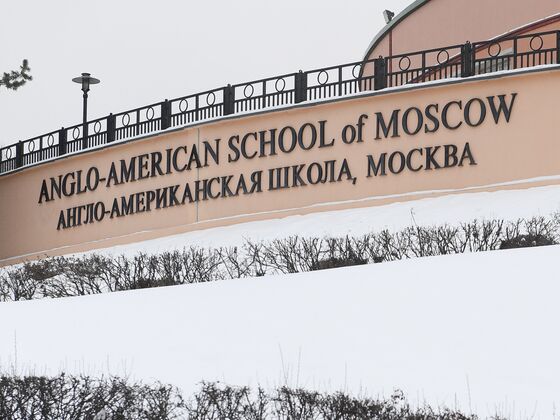 Russia Denies Teacher Visas to U.S. Embassy-Backed Moscow School