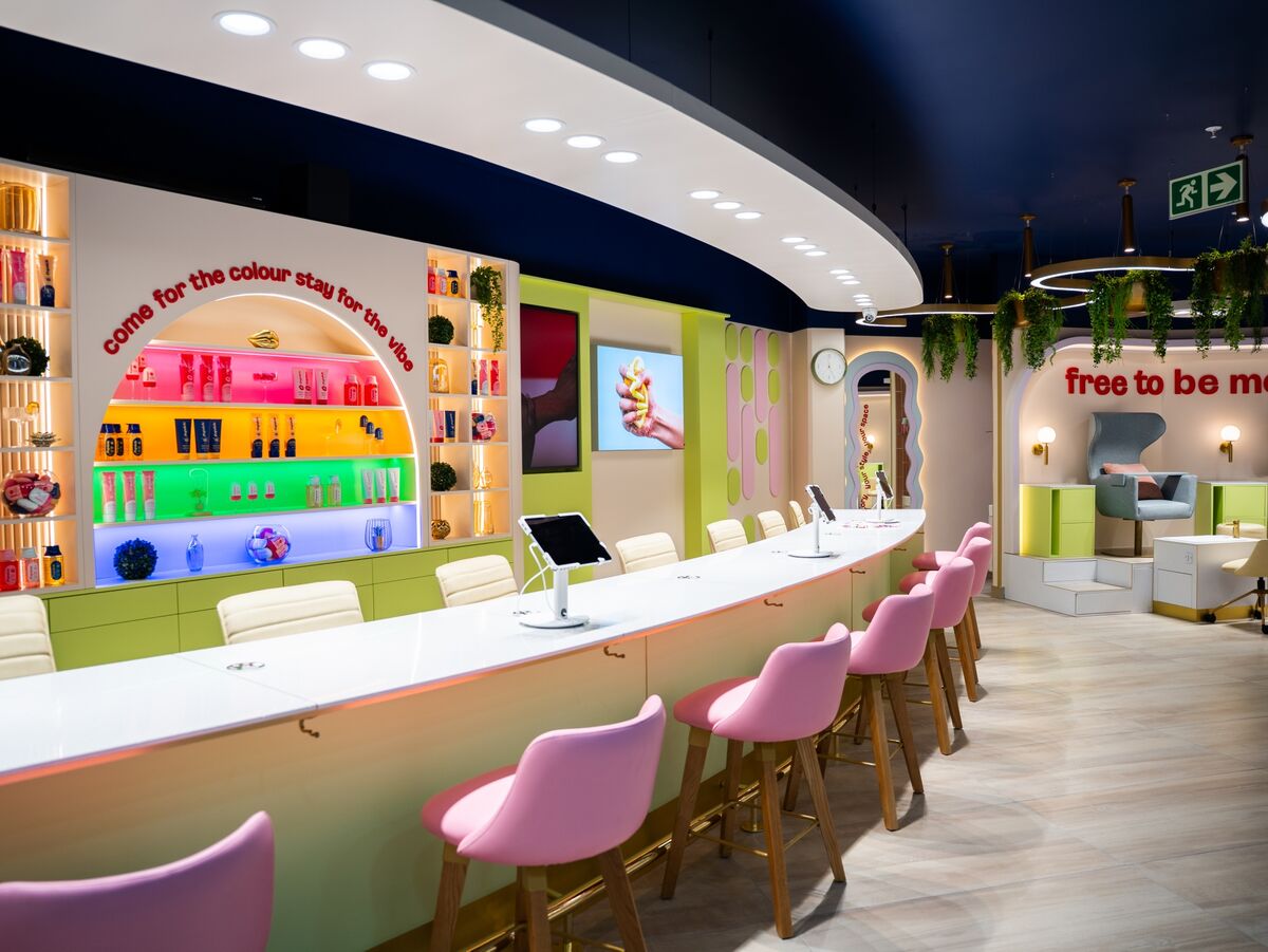 bloomberg.com - Prinesha Naidoo - South Africa's Booming $4 Billion Beauty Market a Key Battleground for Retailers