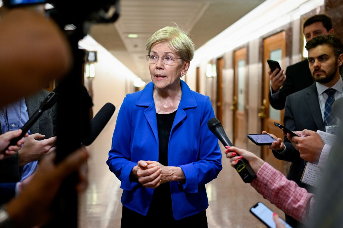 Warren Asks Hedge Fund Group If It Played Argentina Bailout Role