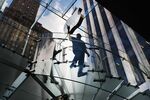 1484945261_apple-logo-store