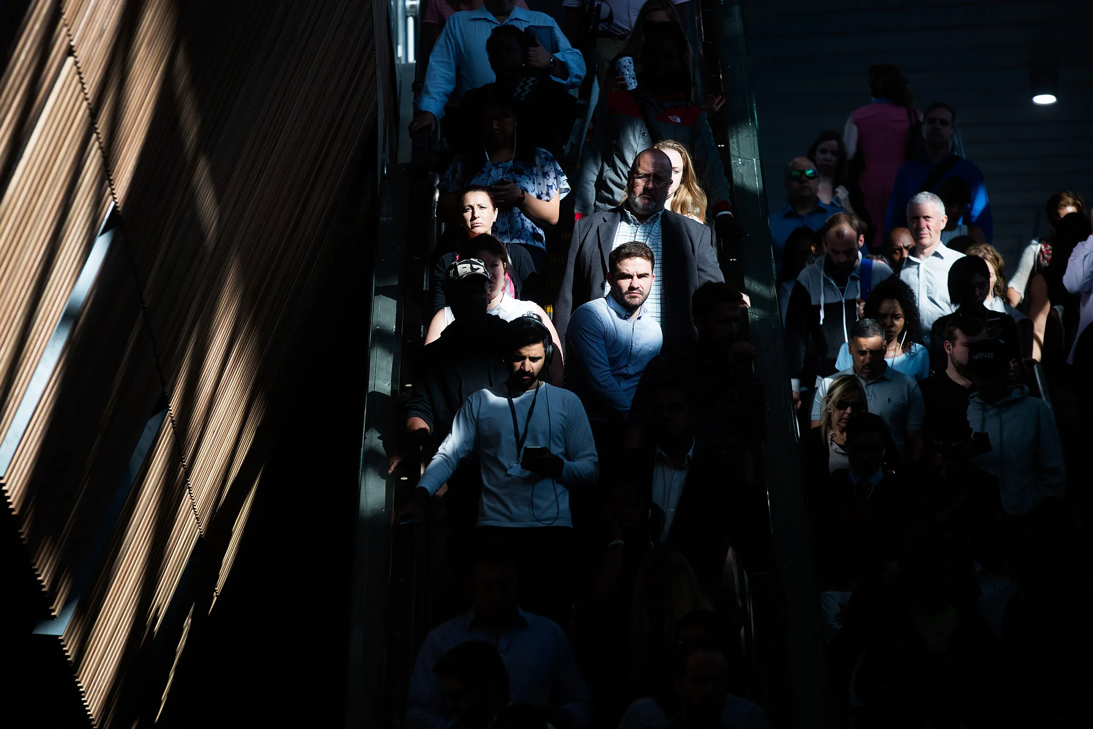 1477305895_COMMUTE_001