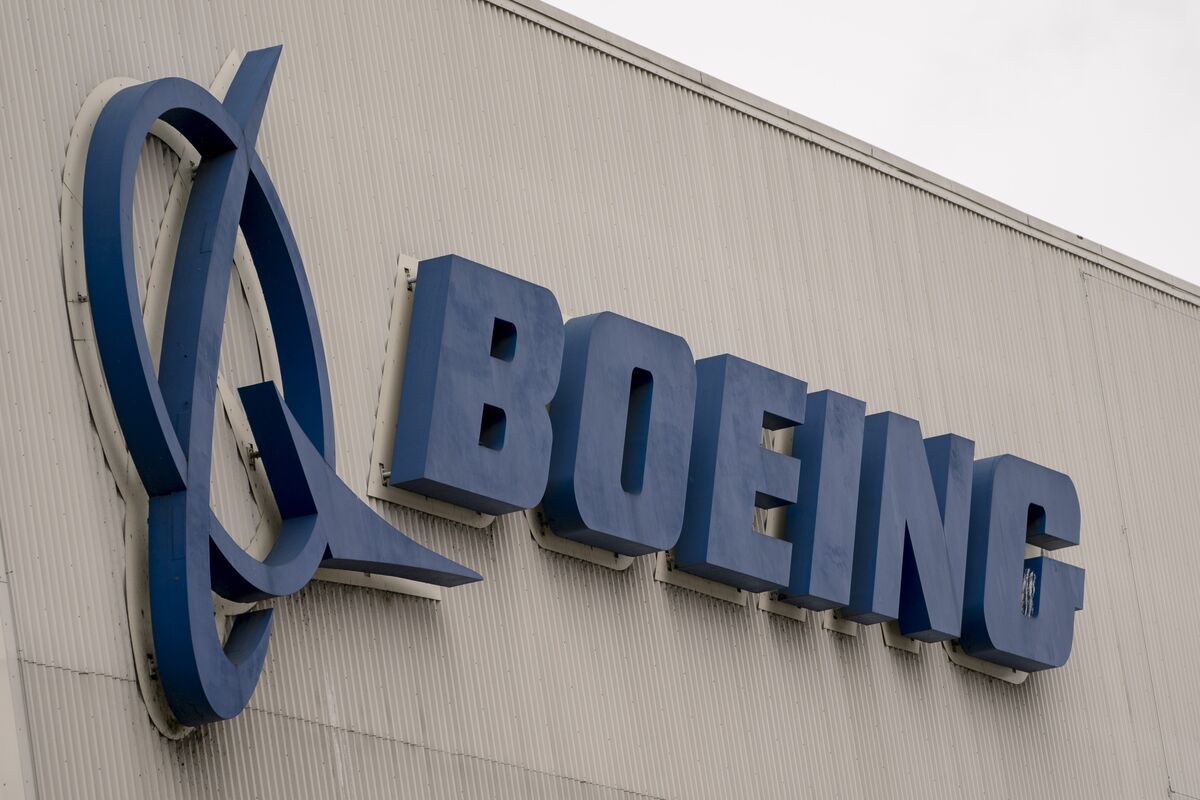 Boeing Acelera Entrega De 1.000 Bombas Inteligentes A Israel - Bloomberg