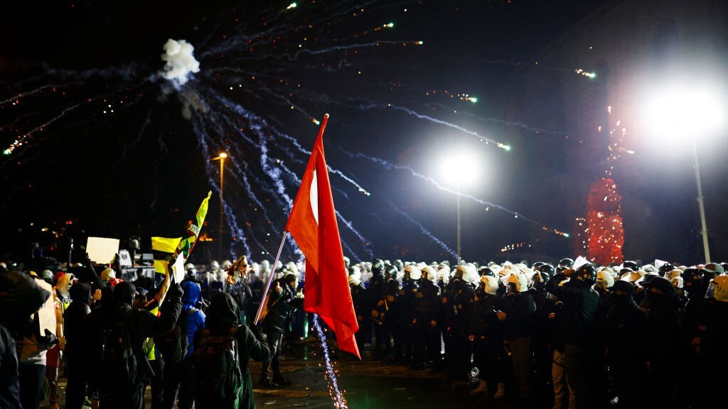 Mass Protests Erupt Across Turkey Over Imamoglu's Arrest