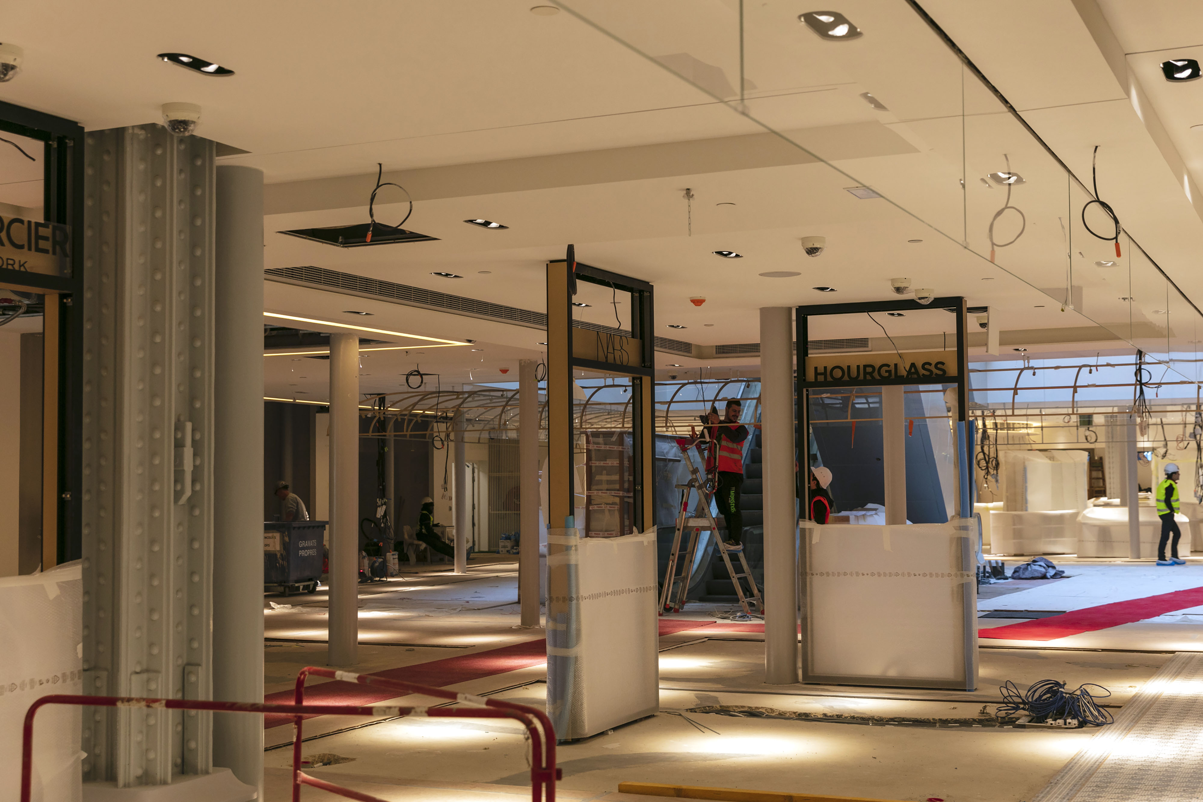 LVMH's Billion-Dollar Department Store, La Samaritaine Re-Opens In