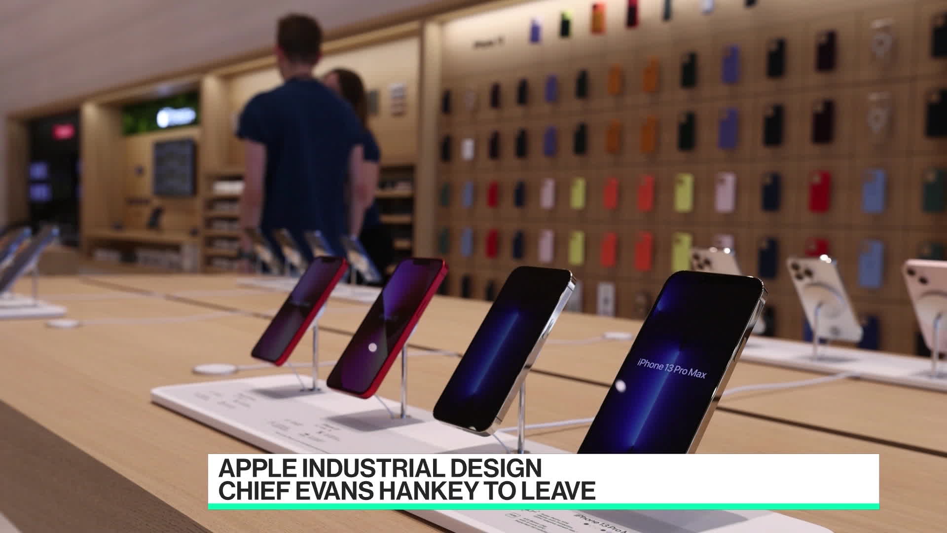 Watch Apple Design Chief Evans Hankey to Leave Bloomberg