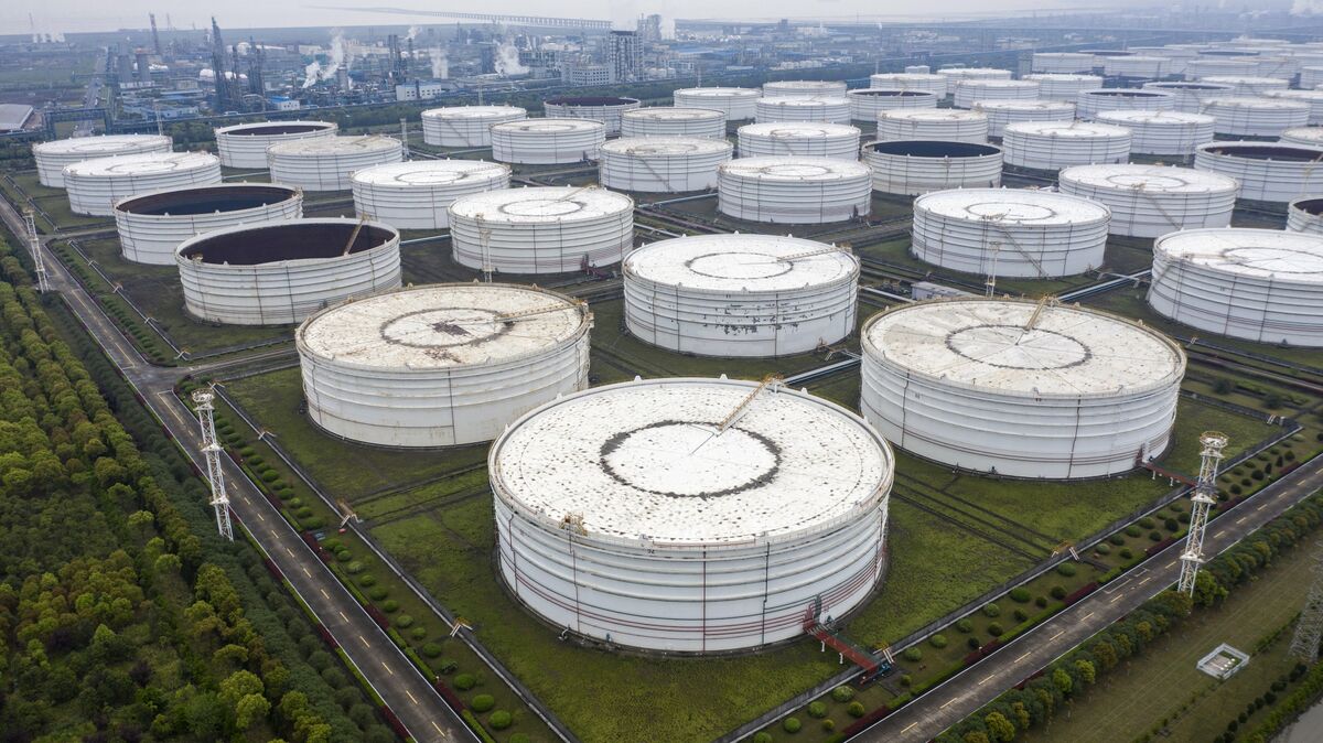 China’s Oil Reserves Are Close to Reaching Storage Capacity Bloomberg
