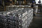 Vedanta’s&nbsp;aluminum output&nbsp;rose 8% from a year earlier during the quarter.