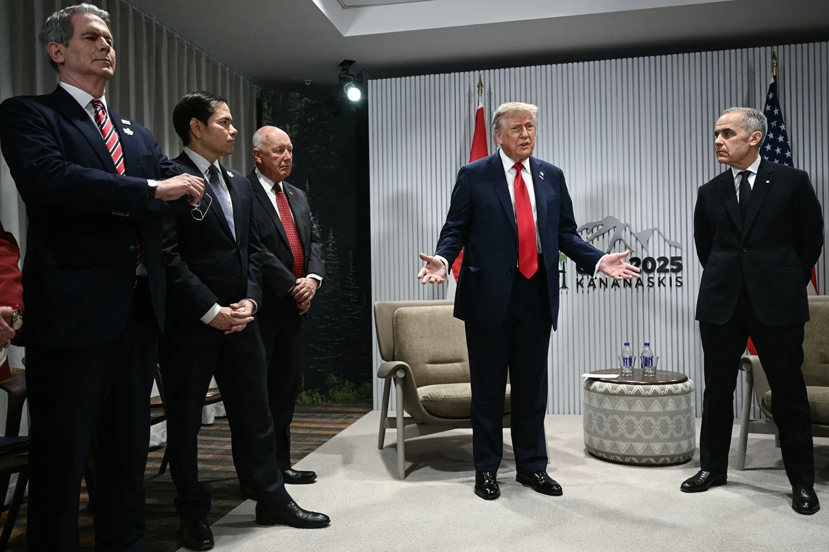 トランプ氏、G7切り上げ急きょ帰国－イラン核問題の「終結」求める