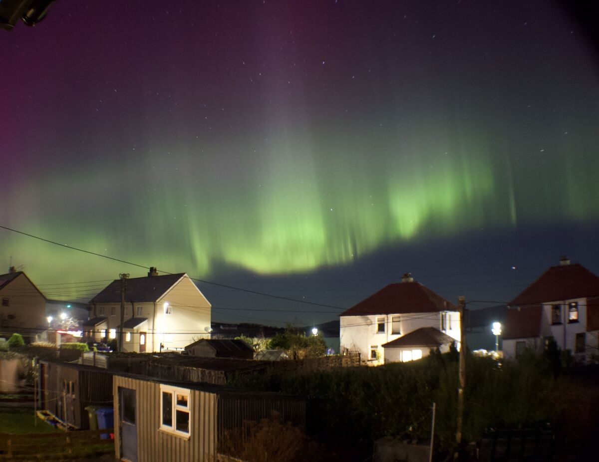 Northern Lights Aurora Borealis Over the UK for Straight Night - Bloomberg