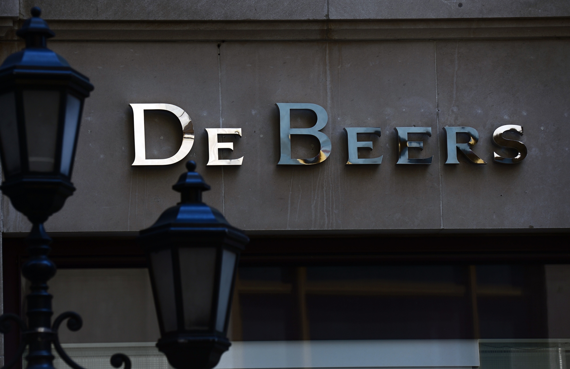 De Beers to Stick with Flat Pricing Rate for Lab-Grown