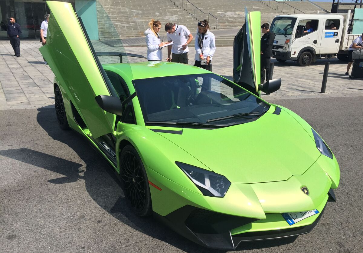 The Lamborghini Aventador Superveloce Blew My Mind in Barcelona - Bloomberg