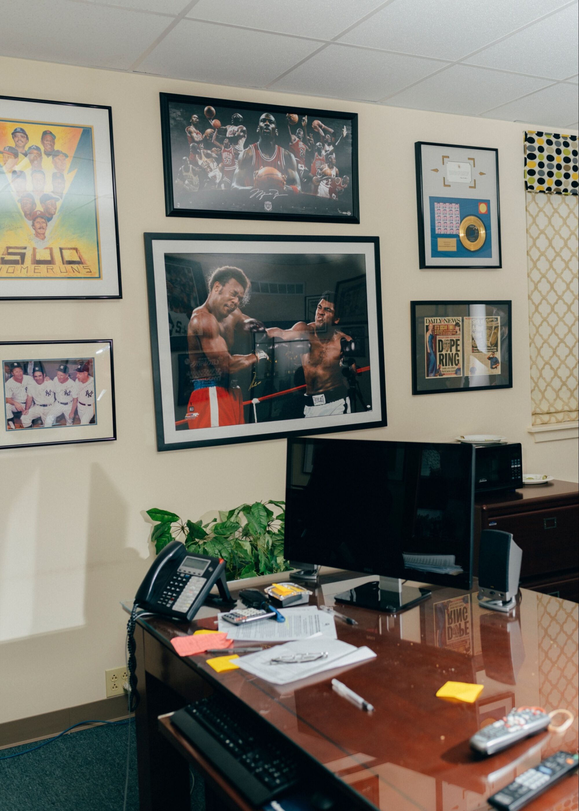 Trading Card King Ken Goldin Cashes In on 10 Billion Sports