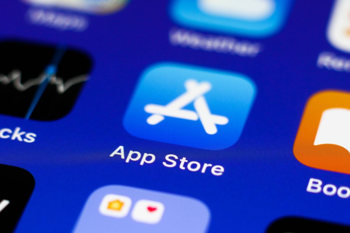 Apple to Allow Outside App Stores in Overhaul Spurred by EU Laws