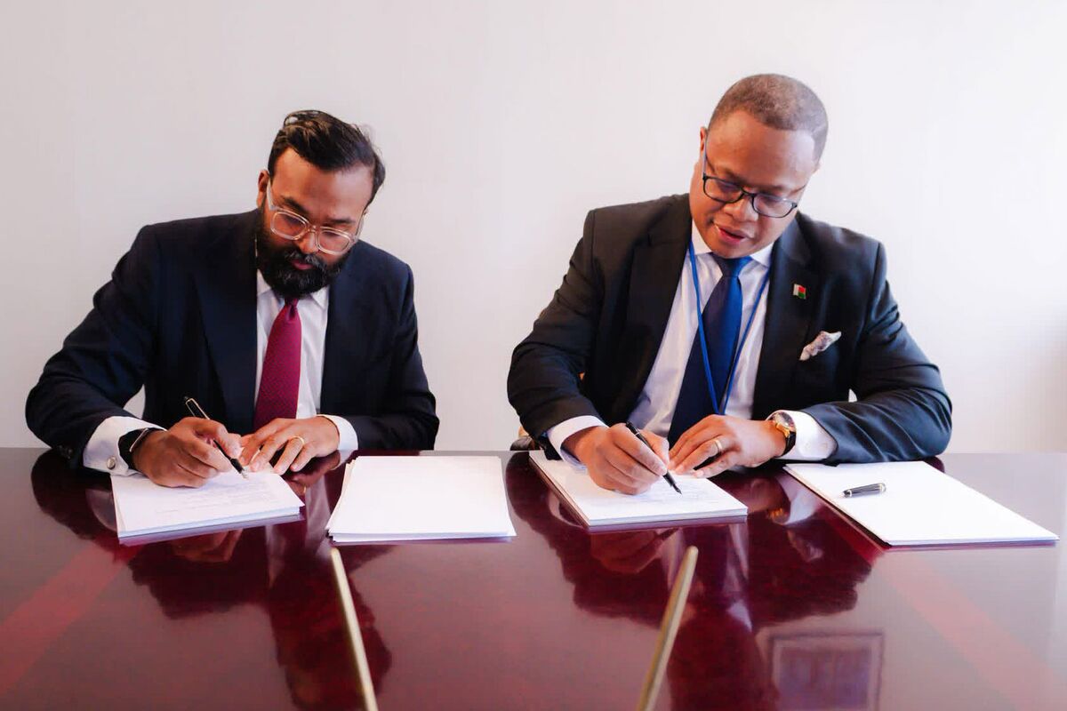 bloomberg.com - William Clowes - Gemcorp Joins Madagascar to Raise $5 Billion for Energy, Mining