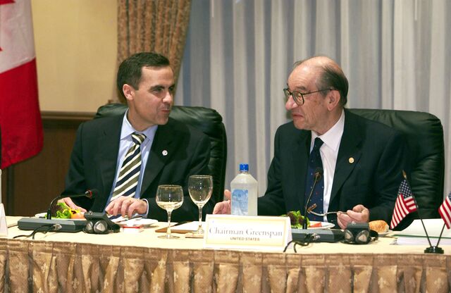 Carney, left, with Federal Reserve Chairman Alan Greenspan in 2004. 