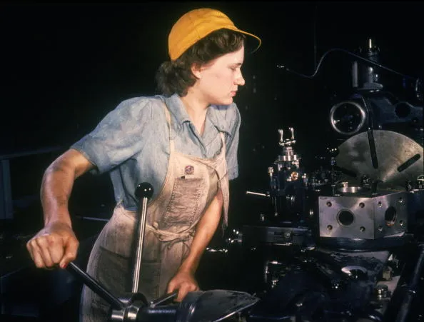 The&nbsp;manufacturing economy is dying.&nbsp;&nbsp;
