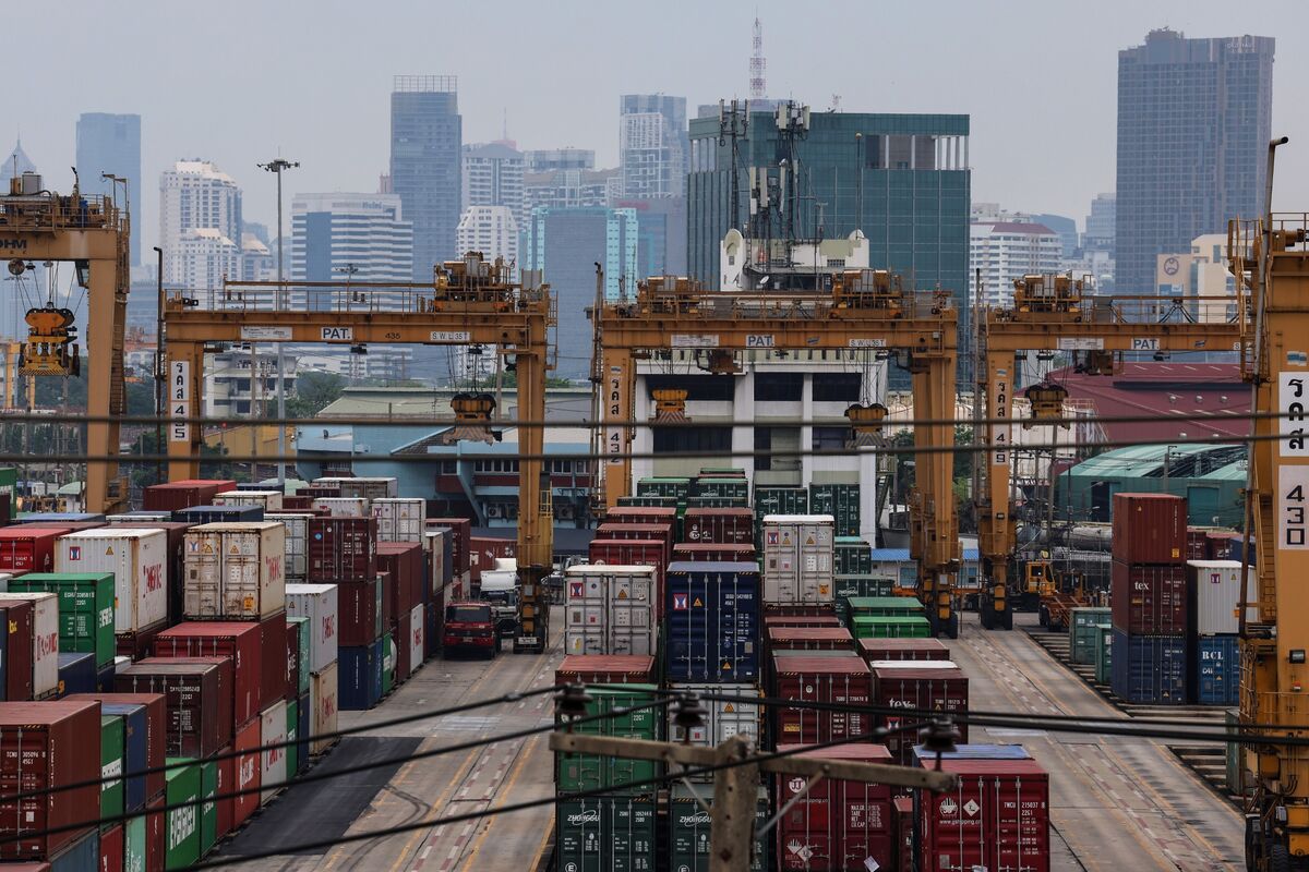 Fitch Downgrades Thailand Outlook to Negative Citing Political, Fiscal Risks