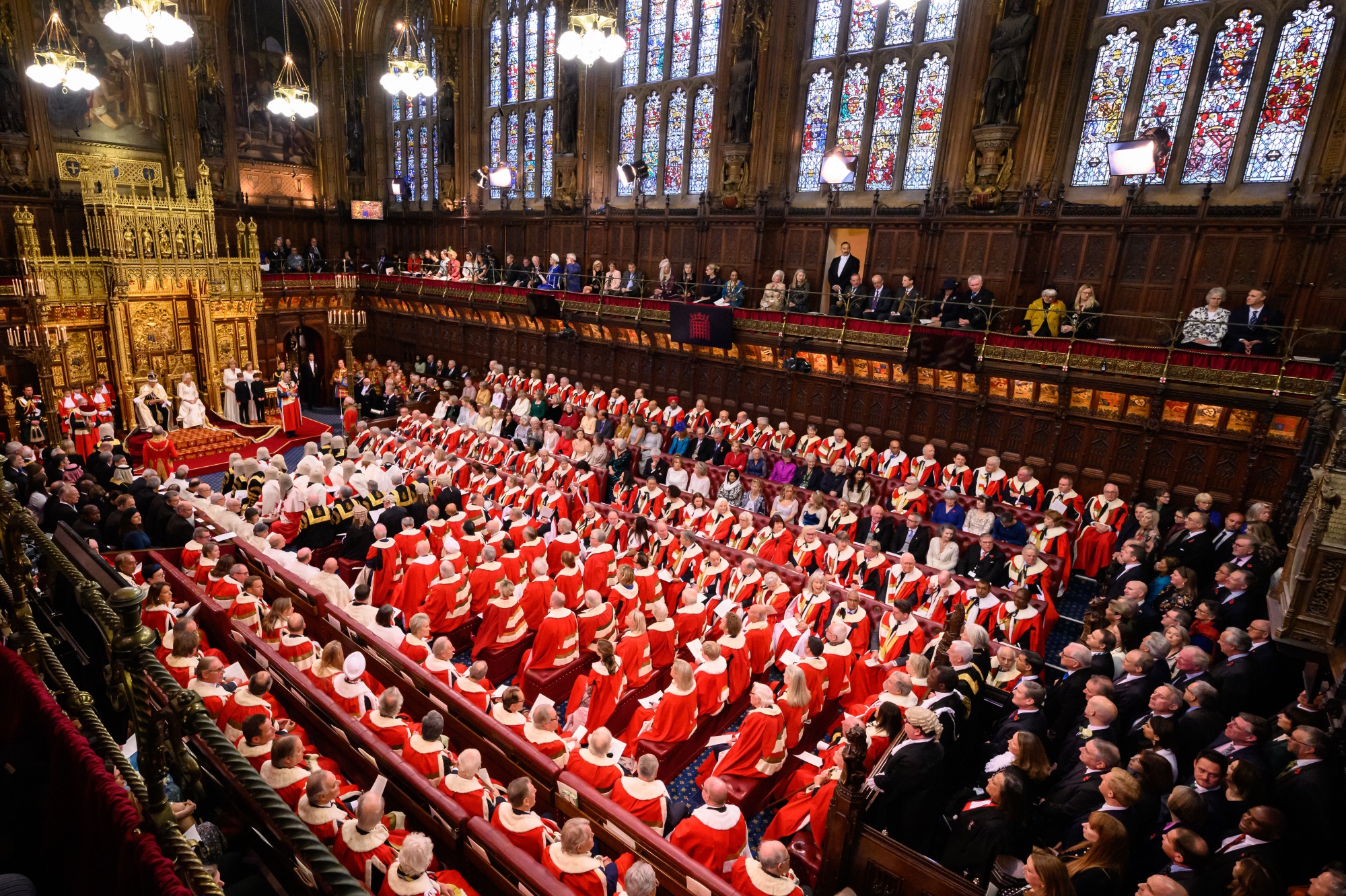 Chambers of british parliament. Открытие парламента в Великобритании. Открытие британского парламента. Открытие британского парламента одежда. Открытие британского парламента речь королевы.