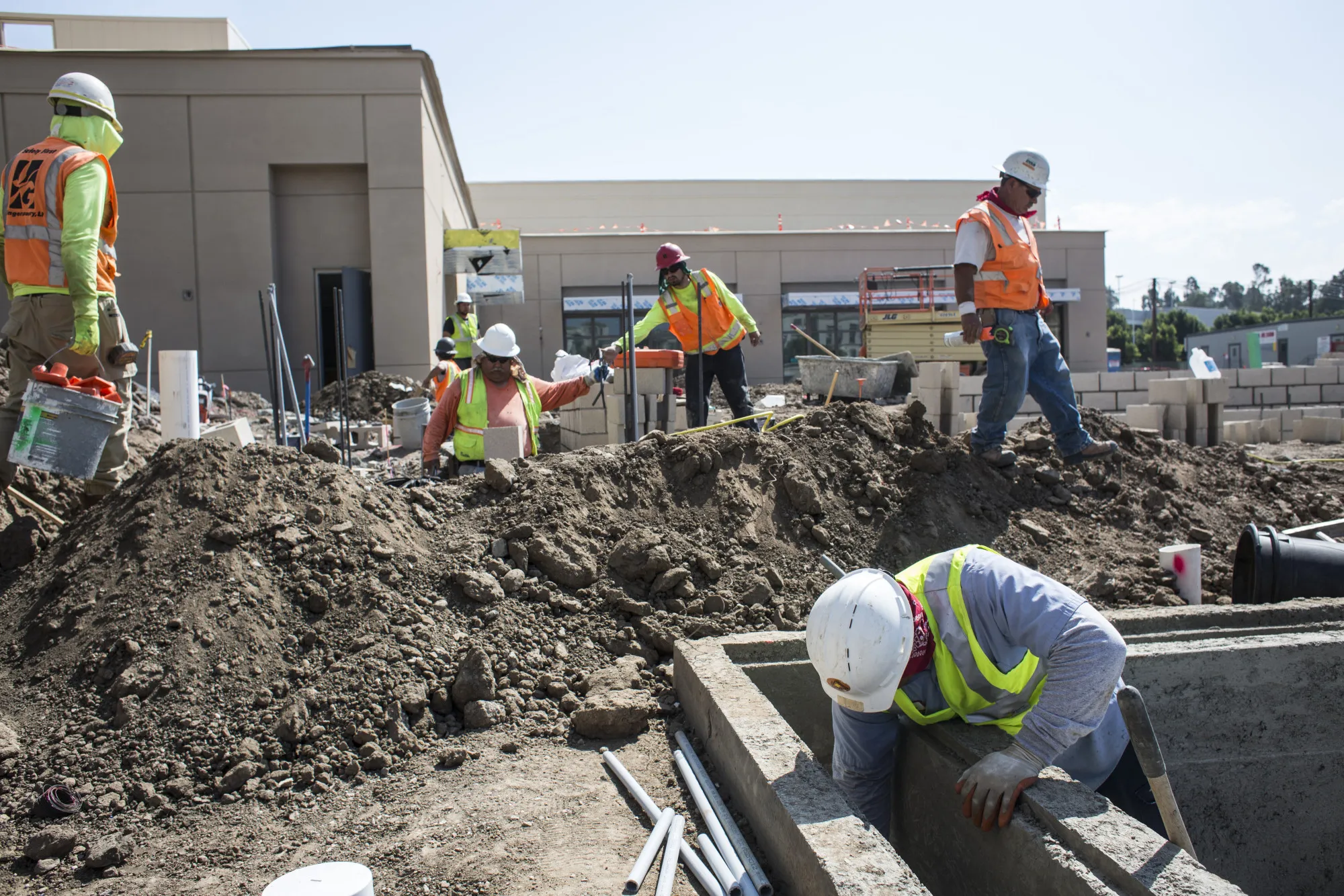 Workers prepare&nbsp;to install piping&nbsp;in Los Angeles, California.