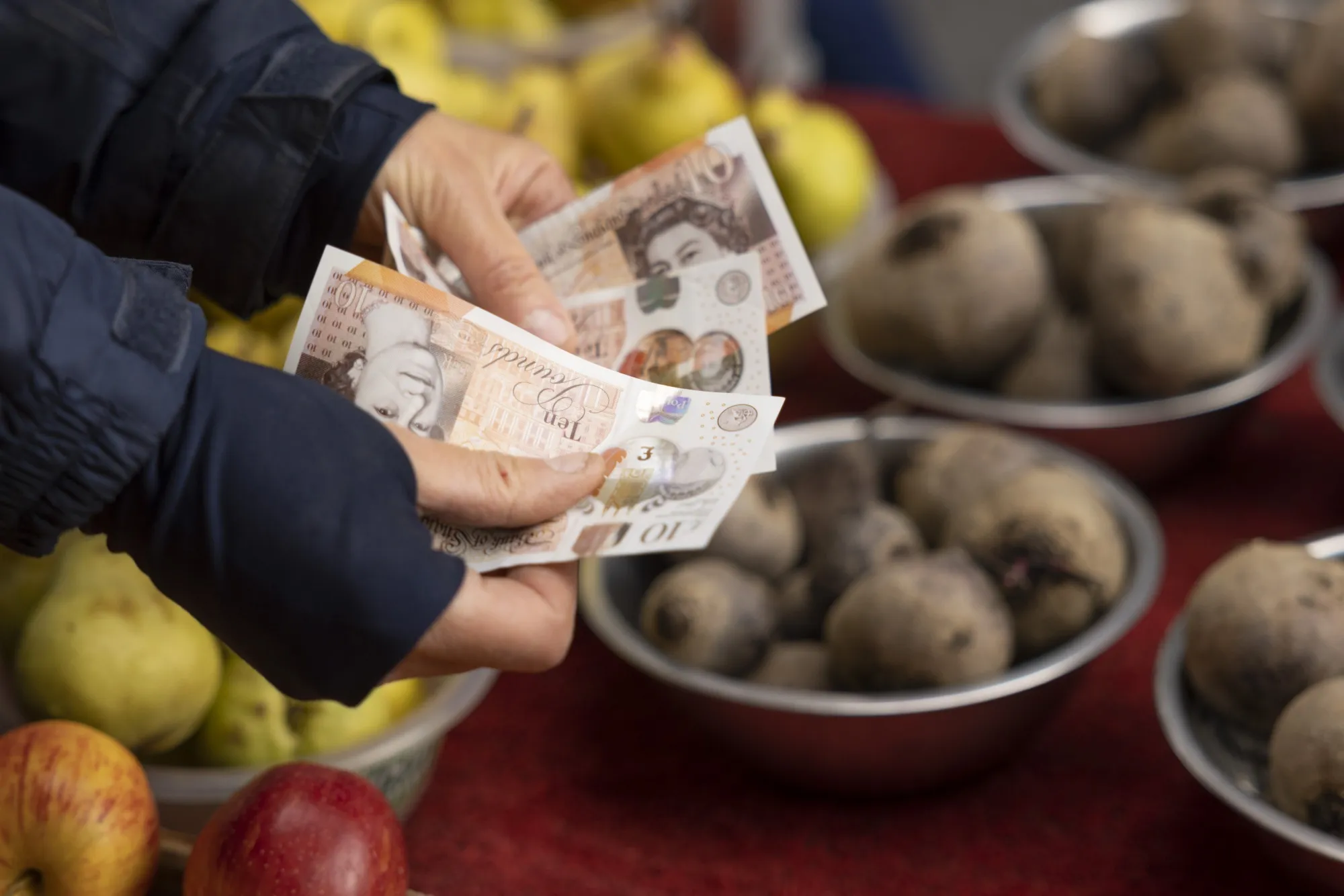 British Pound Crashes to All-Time Low With UK Markets 'Under Siege'