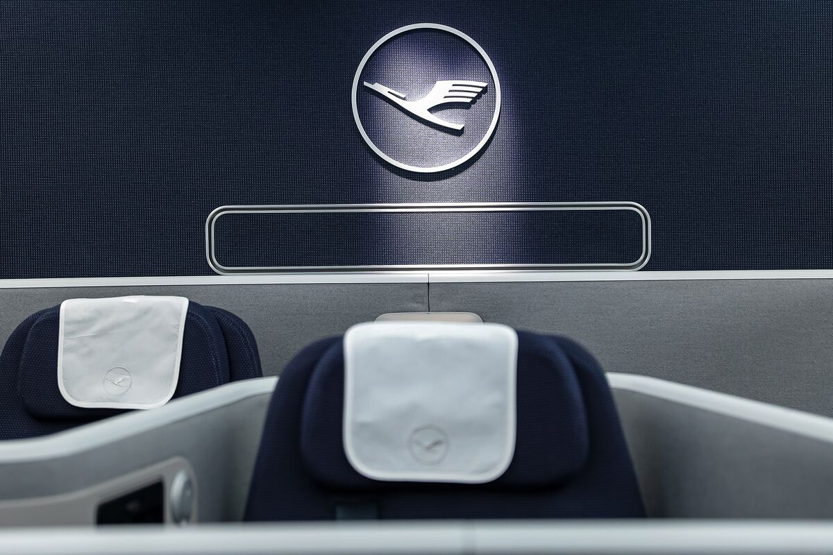 Lufthansa Unblocks New Business-Class Seats on Boeing 787 Model