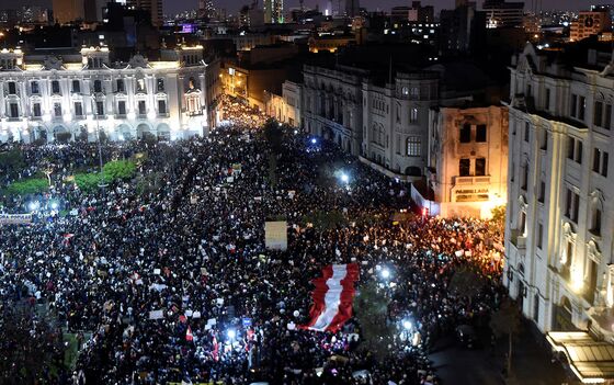 Peruvians Take to the Streets to Protest Ouster of President