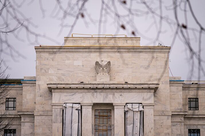 Treasuries Gain Led By Short Maturities As Fed Debate Simmers