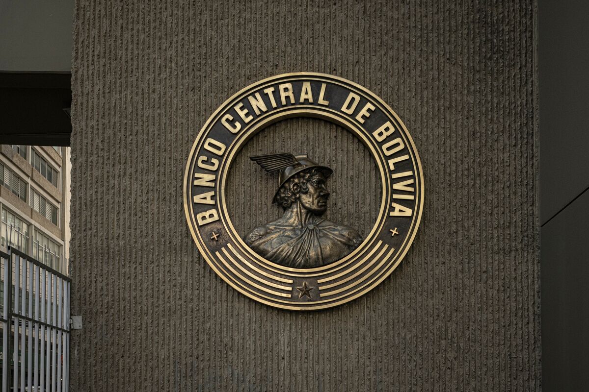 Bolivia Moves to Flexible Exchange-Rate System After 15 Years