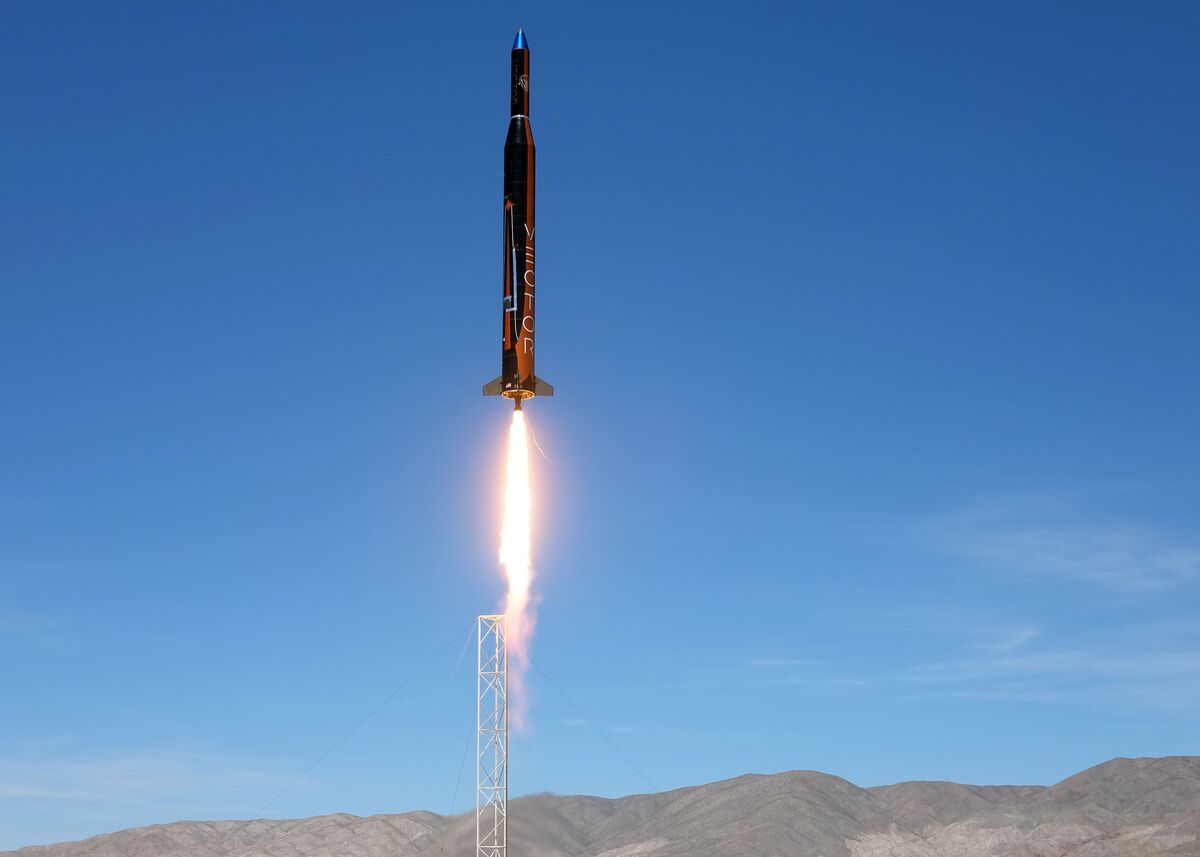 SpaceX Vet’s Startup Readies Small Rockets for Takeoff - Bloomberg