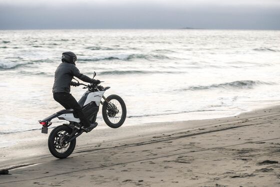 Zero FX is Closing Gap Between ‘Real’ and Electric Motorcycles: Review