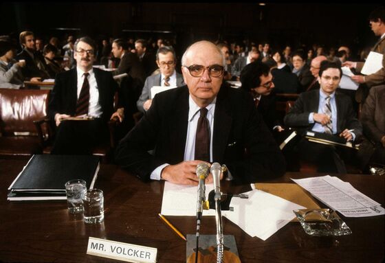 Volcker Recalls Another Time the Fed Was in the President’s Crosshairs