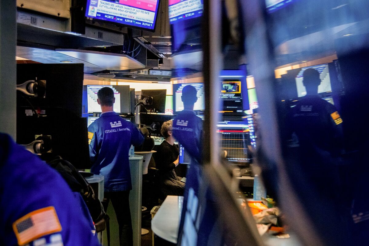 ブルームバーグのニュース記事「米国株の押し目買いになお妙味、関税一時停止の期限迫る中でも－調査」の画像
