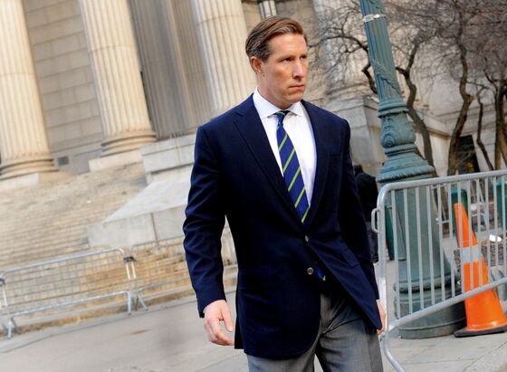 Nobody Is That Lucky, Prosecutor Tells Insider-Trading Jury