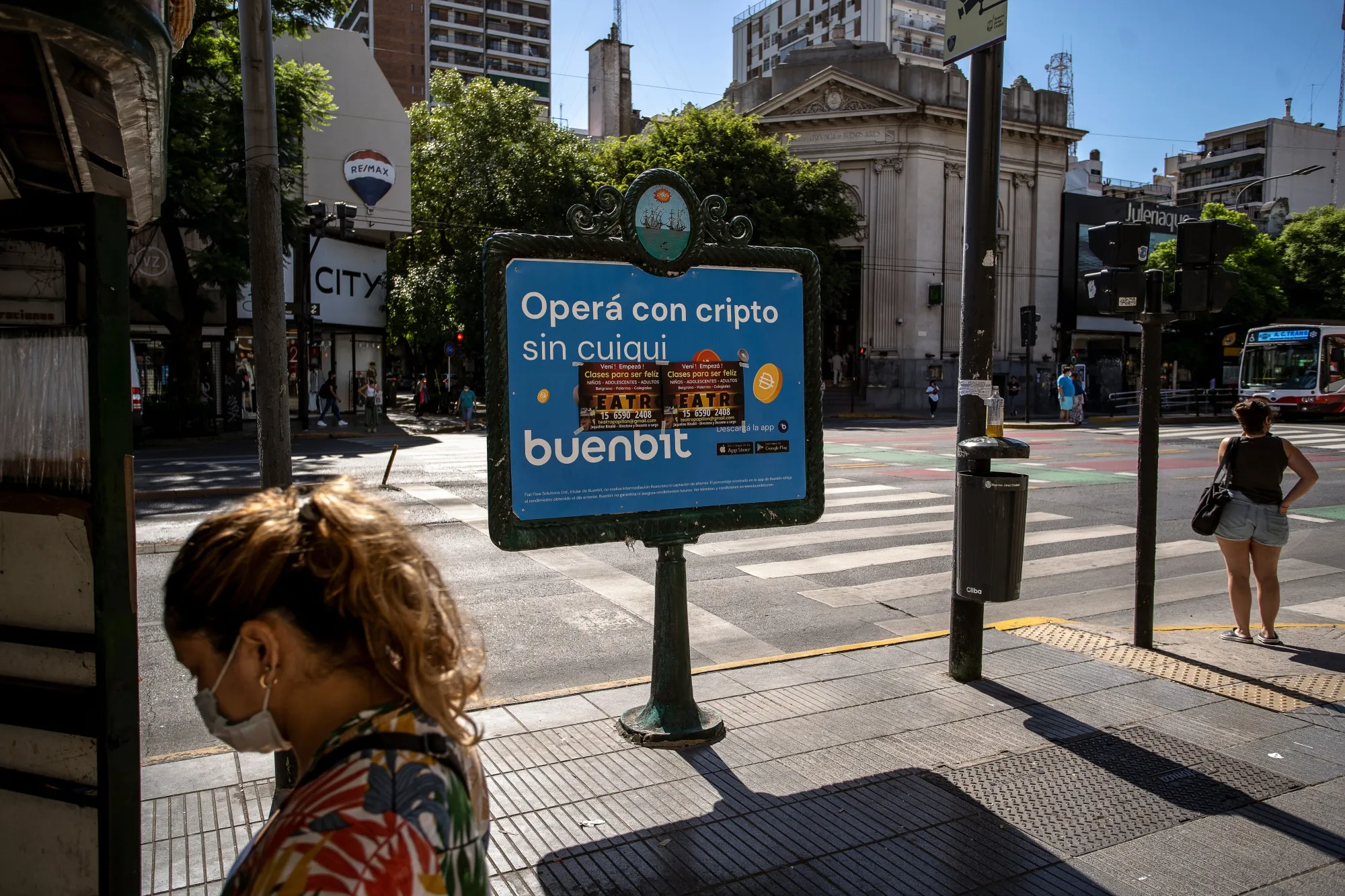 Argentina Bans Banks From Bitcoin, Digital Assets Sales - Bloomberg
