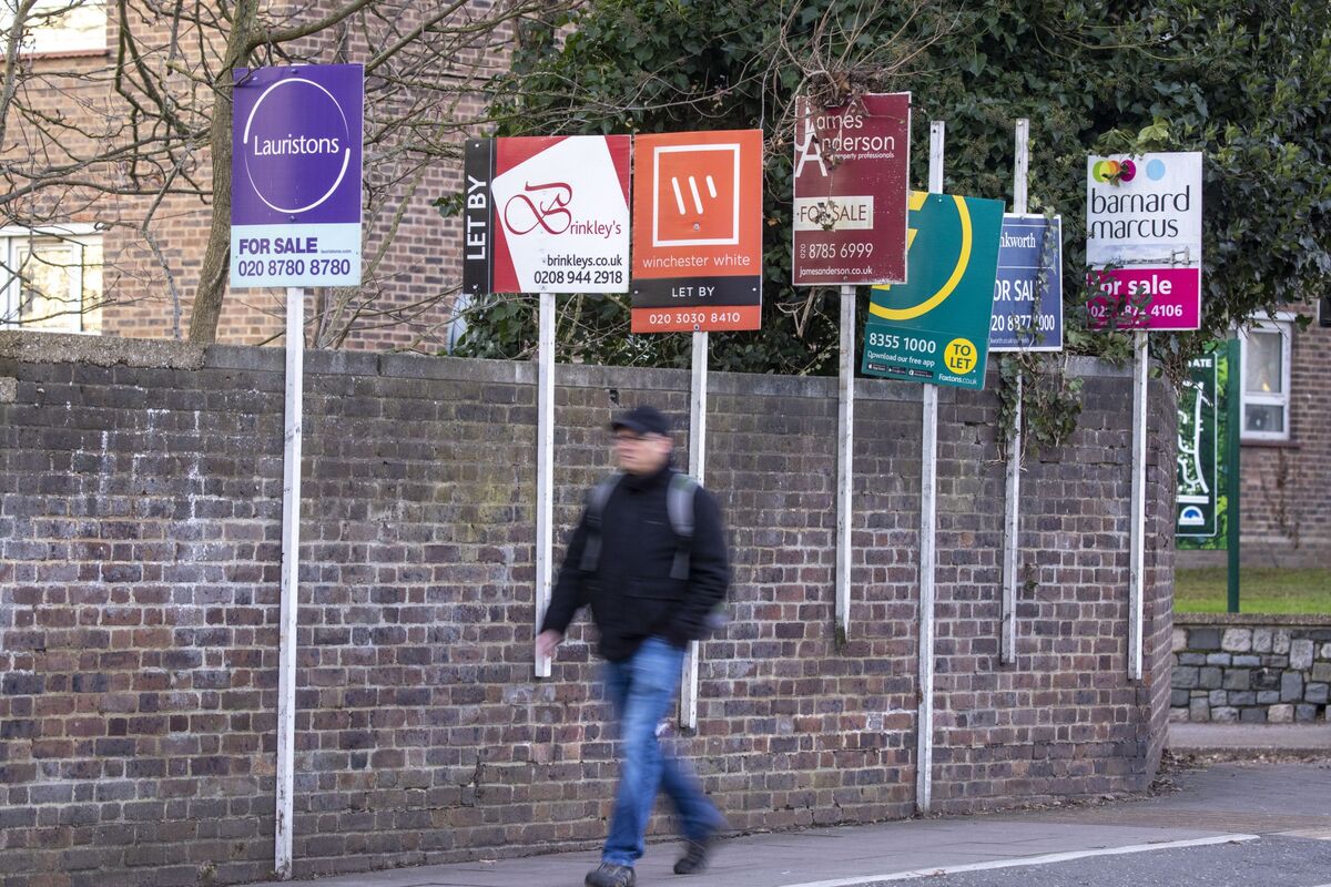 Another 1,000 Buy-to Let Mortgages Slip Into Arrears in the UK