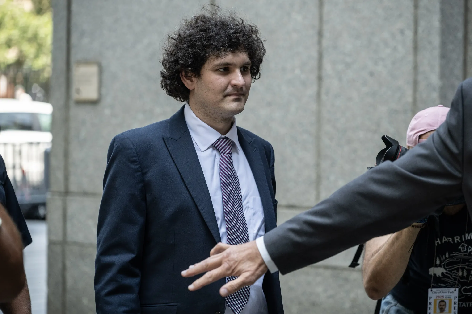 Fed Brings Enforcement Action Against FTX-Linked Bank Farmington - Bloomberg