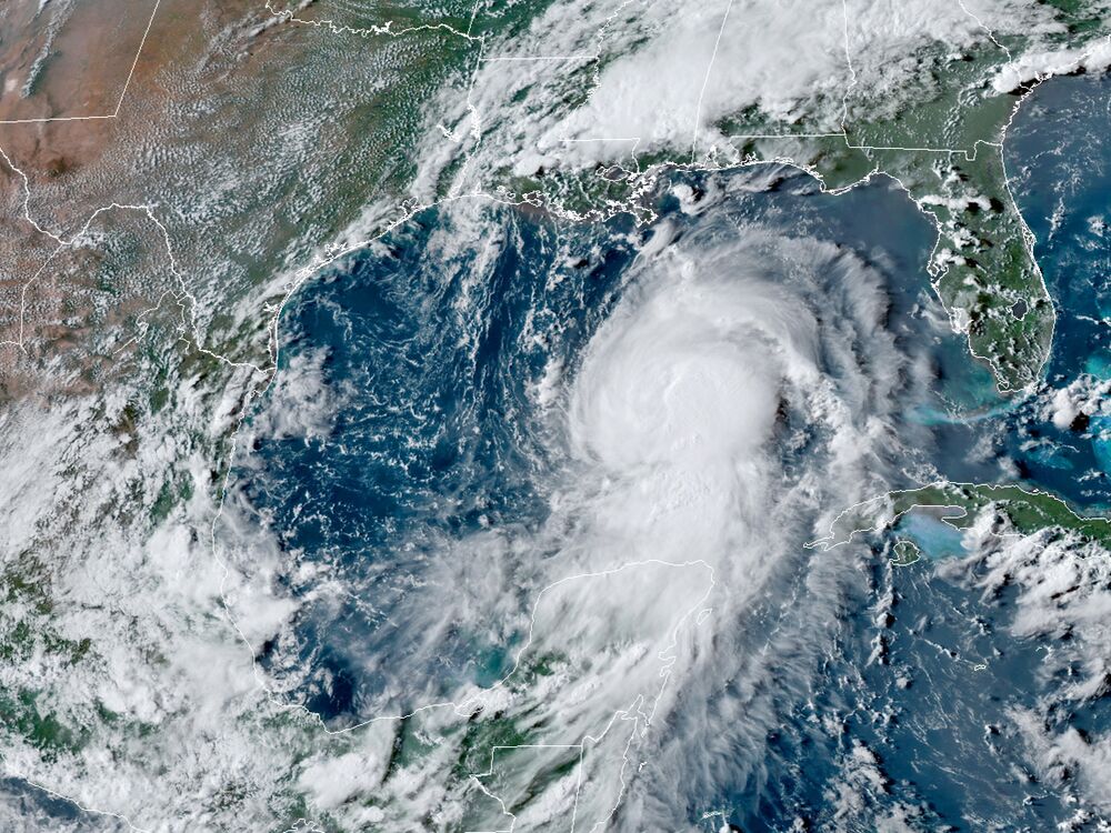 ハリケーン ローラ 勢力急拡大で米上陸前に 極めて危険 に Bloomberg