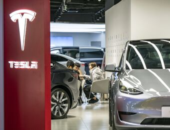 relates to Tesla Gives Back Some of $82 Billion Gain From Tentative China Deal