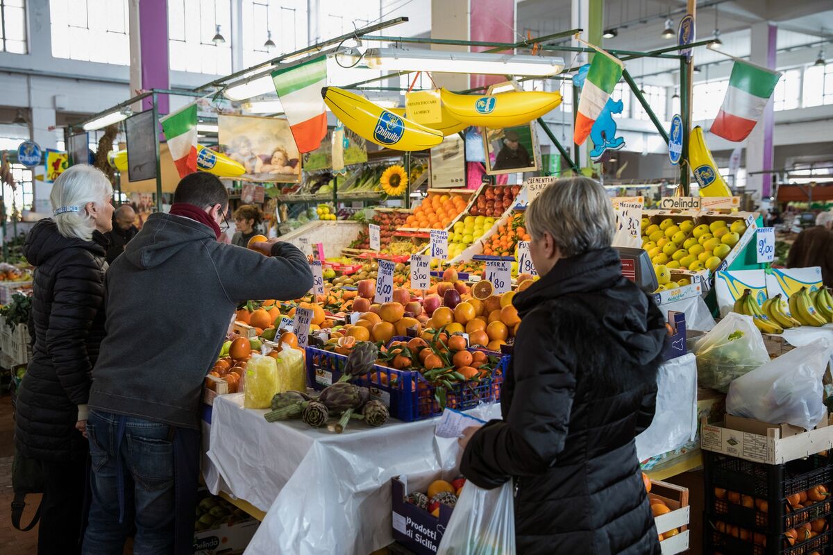 italy-s-economy-stuck-in-slow-lane-even-after-gdp-tops-forecast-bloomberg