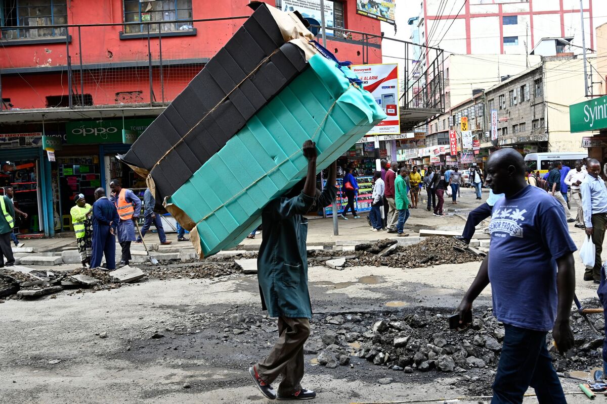 Kenya’s Biggest Pension Fund's Assets Rise 13 to 2.14 Billion Bloomberg