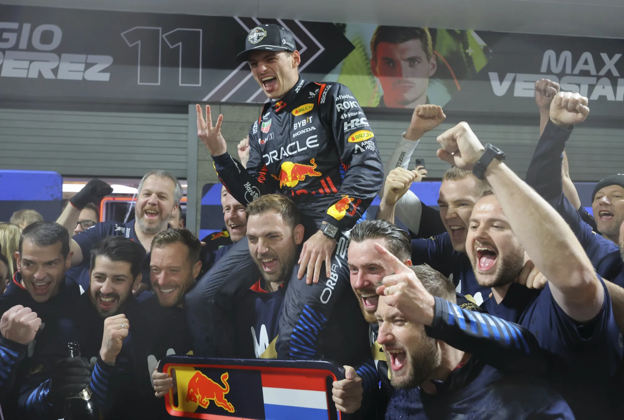 Verstappen Captures 4th F1 Championship After Mercedes Sweep Of Las ...