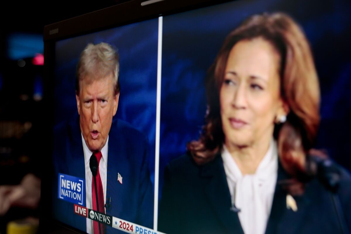 Harris on Trump's back foot