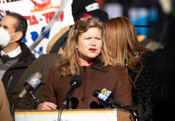 NYC’s Leading Candidates for Mayor Include Ex-Cop, Trash Chief