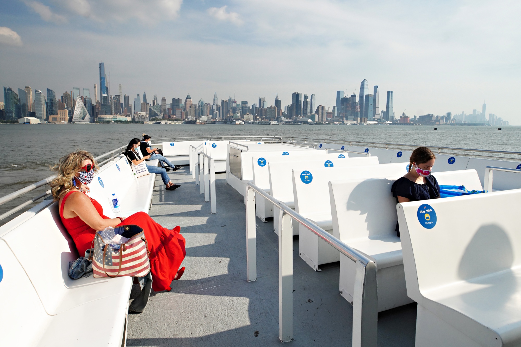 NY Waterway welcomes visitors with an expanded service