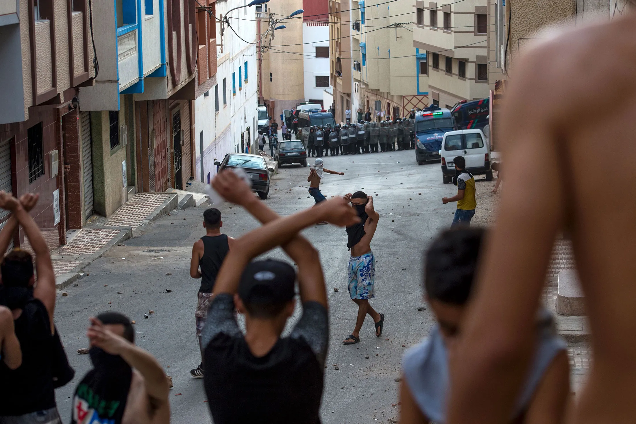 Moroccan demonstrators clash with security forces in the northern Moroccan city of Al-Hoceima on June 8, 2017.

