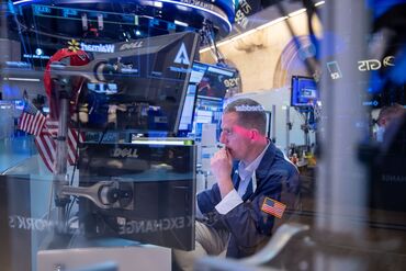 Traders On The Floor Of The New York Stock Exchange As US Stocks Trade Steady as Traders Assess Earnings, Tariff Risk