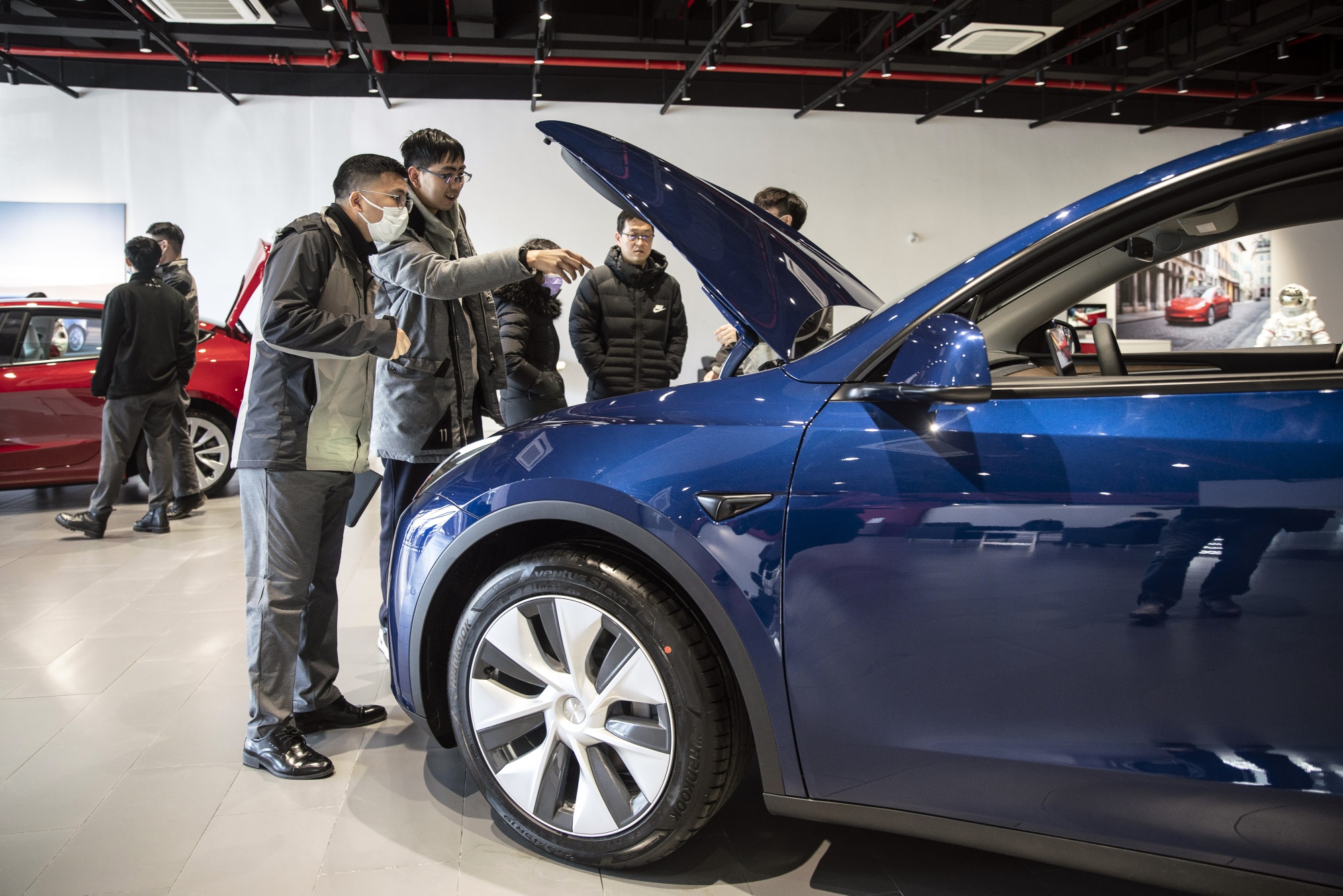 tesla-china-ev-deliveries-surge-29-in-may-after-production-suspended-bloomberg
