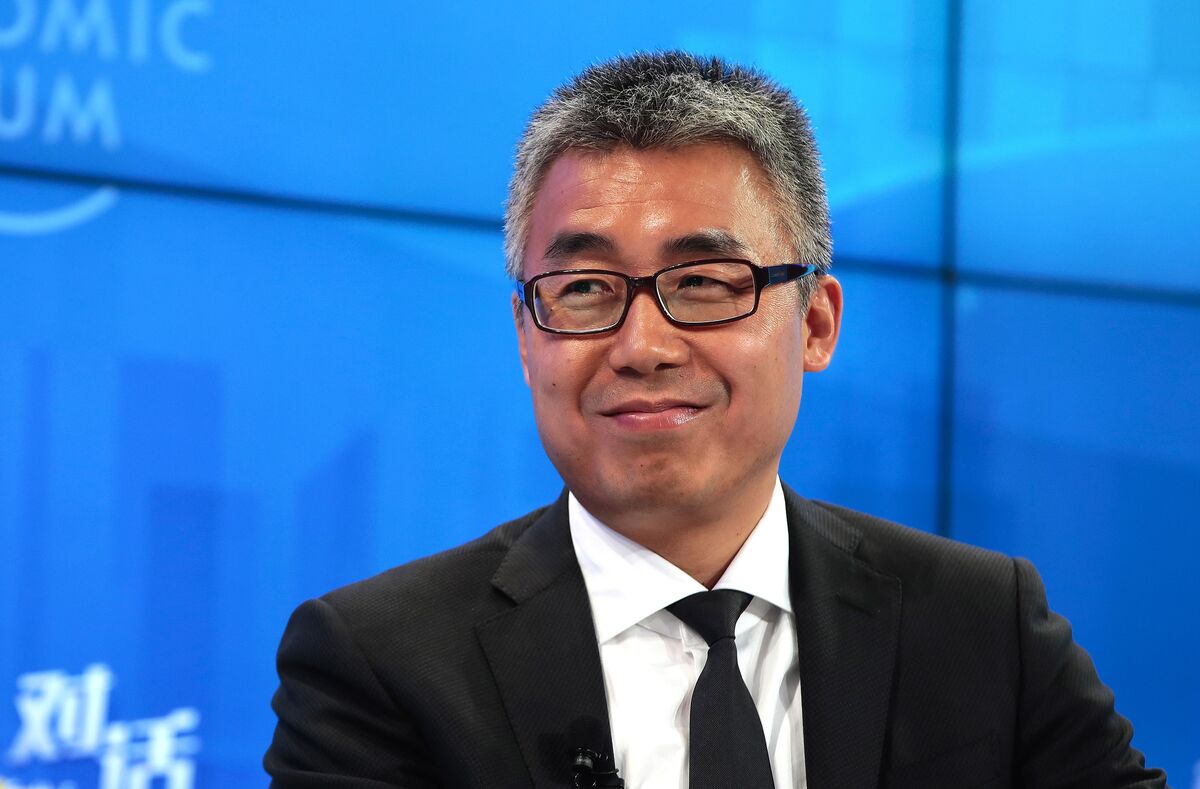 Man City Backer Li Ruigang Open Abu Dhabi Outpost for PE Firm - Bloomberg